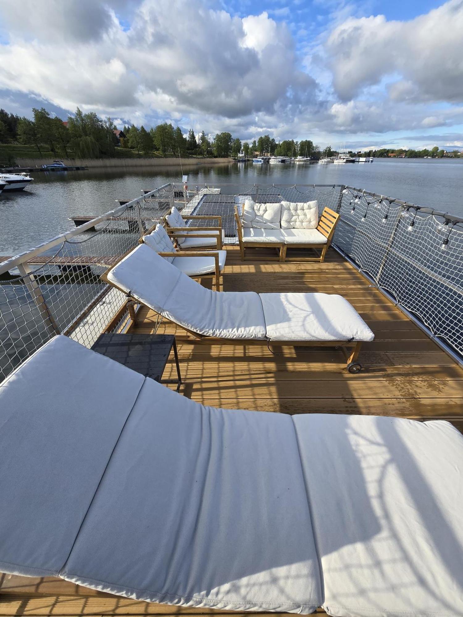 Domek Na Wodzie - Houseboat -Sauna, Taras Na Dachu, Dwie Sypialnie Mikołajki Exterior foto